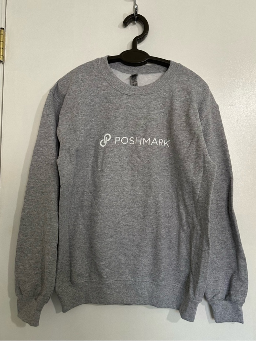 POSHMARK Heather Gray Crewneck Sweatshirt w/ Poshmark Logo Unisex Oversized NWOT
